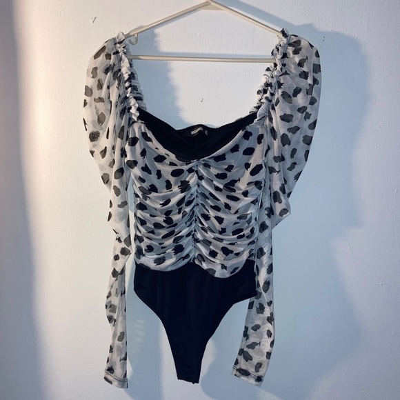 Missguided sheer dalmation print Black and White Patterned Bodysuit longsleeve - Picture 2 of 6